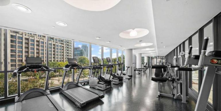 Luxury Suites Steps To Cn Tower Toronto Eksteriør bilde